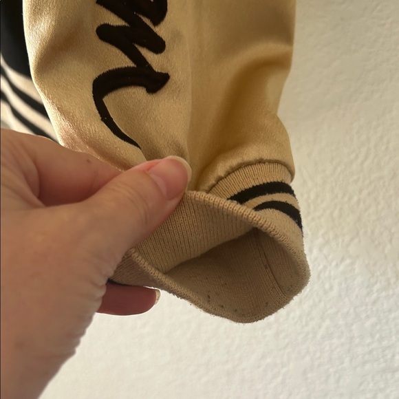 Robin's Jean Black and Gold Bomber Jacket size large - Picture 9 of 15